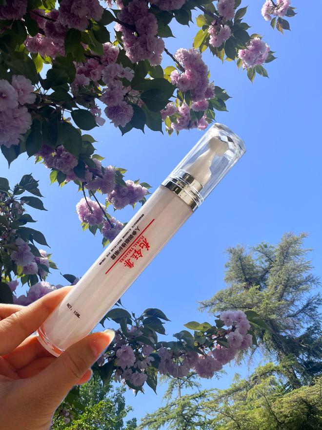 霜复盘：眼周肌肤可以变得更加光滑！OG真人滋润补水抗皱清爽不粘腻的眼(图2)